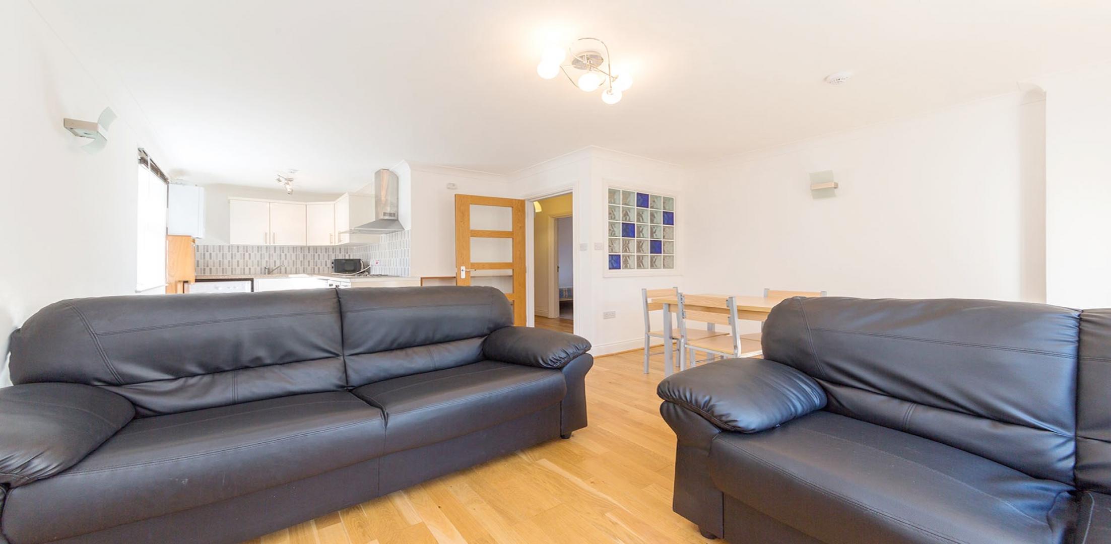 			2 Bedroom, 1 bath, 1 reception Flat			 Heathfield Park, WILLESDEN GREEN